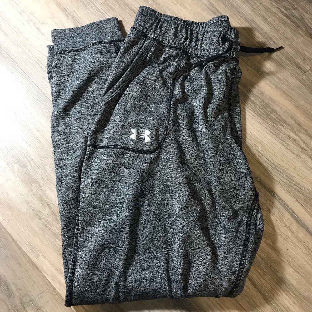 Men’s Under Armour Gray Heatgear joggers